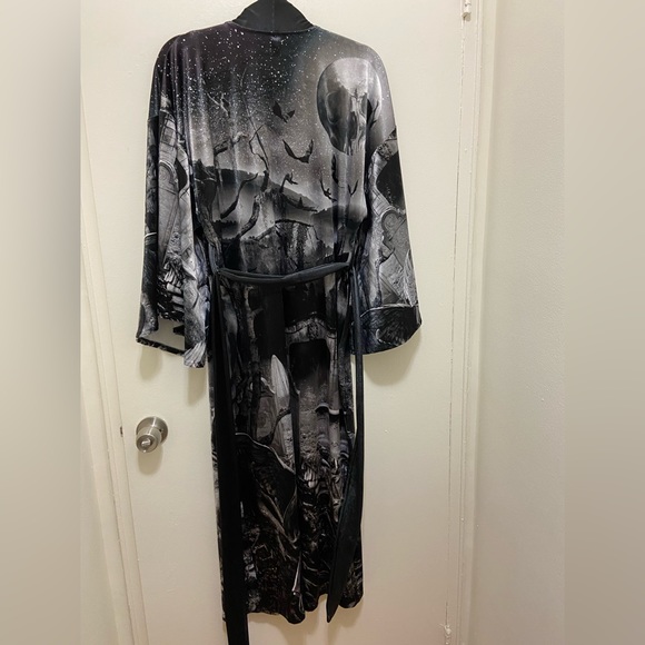 Blackmilk Necropolis Velvet Swan Kimono OSFA - Picture 5 of 5